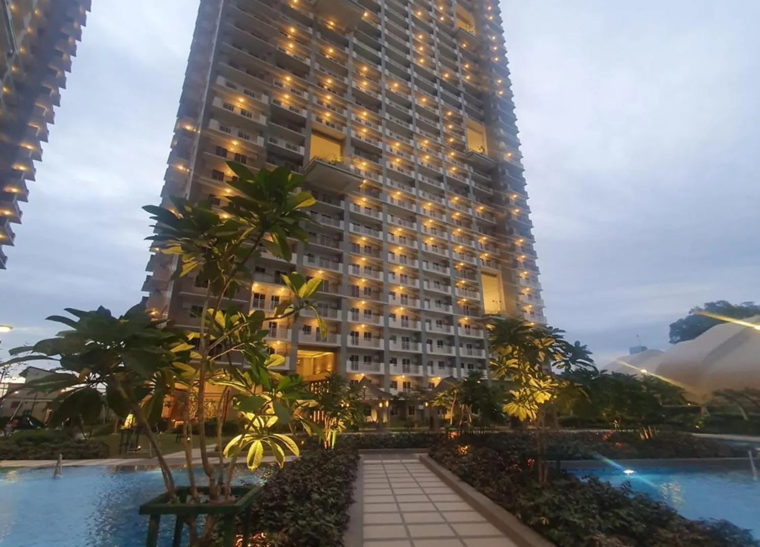 Mandaluyong 2 Bedroom Condo For Rent Manila 0*,  Fülöp-szigetek
